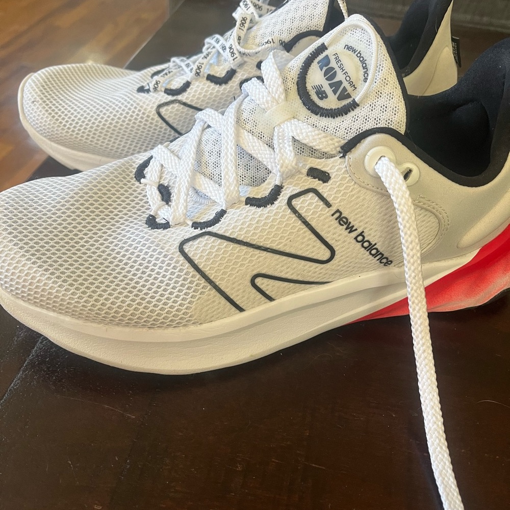 New Balance| Fresh Foam ROAV | 9.5 US Men’s